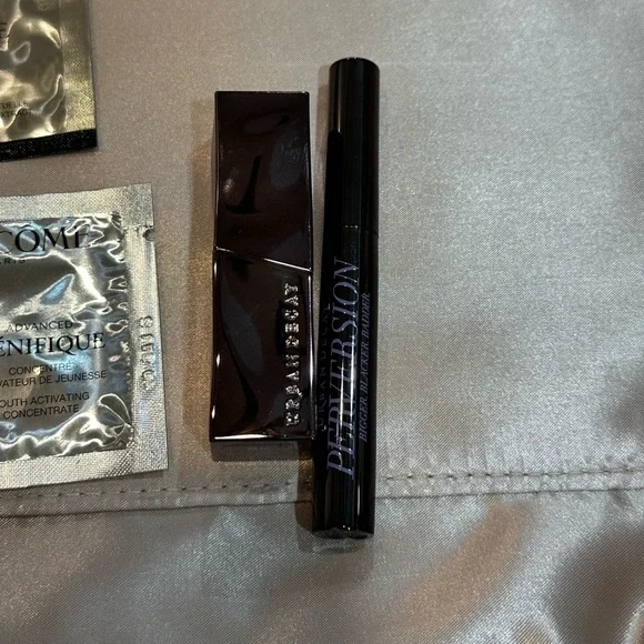 Lancôme & Urban Decay Beauty Bundle - W/Full-Size Items & Limited Edition Case - Picture 4 of 14